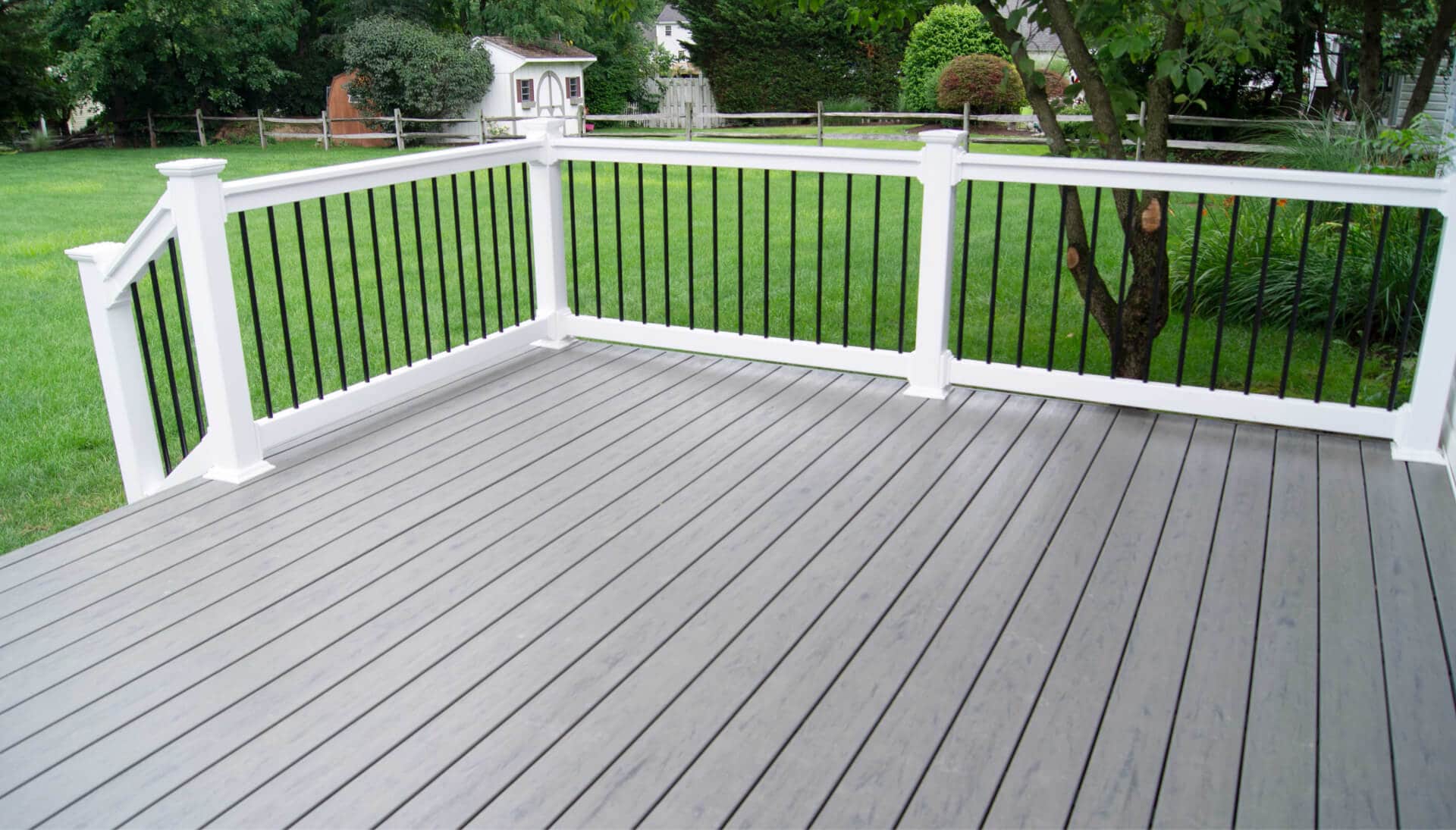 Waldorf’s, MD Trusted Deck Builders: We Install Safe and Stylish Railing and Covers